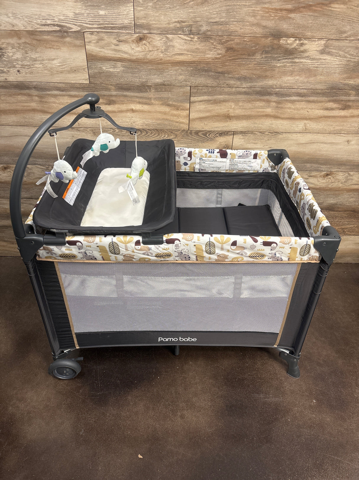 Pamo Babe Unisex Nursery Center Portable Playard, Khaki