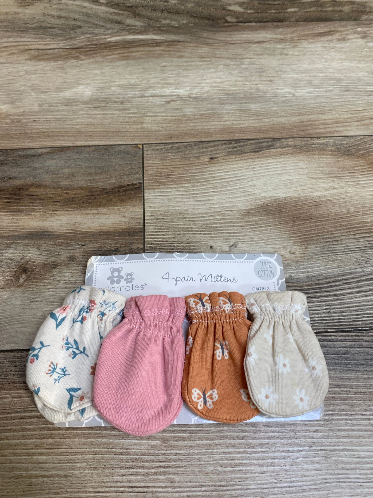 NEW Cribmates Mittens 4pk