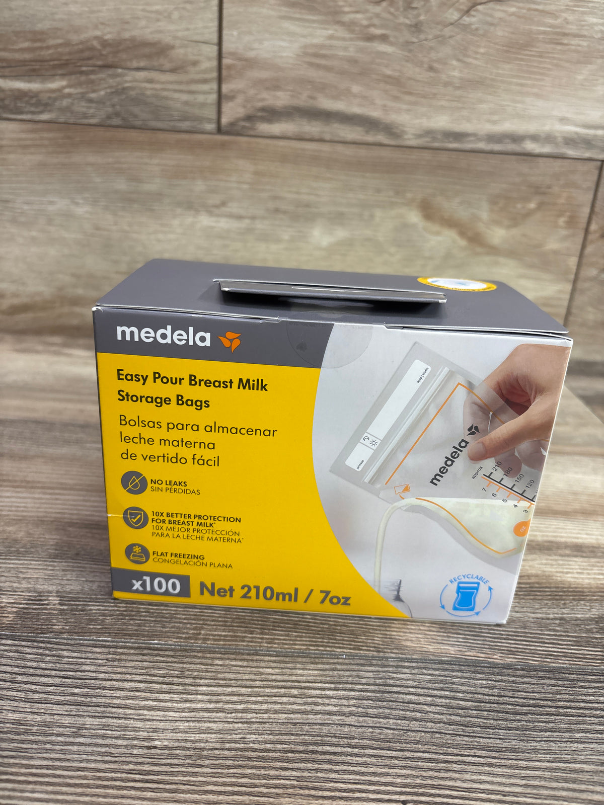 NEW Medela Easy Pour Breast Milk Storage Bags 100ct. 7oz