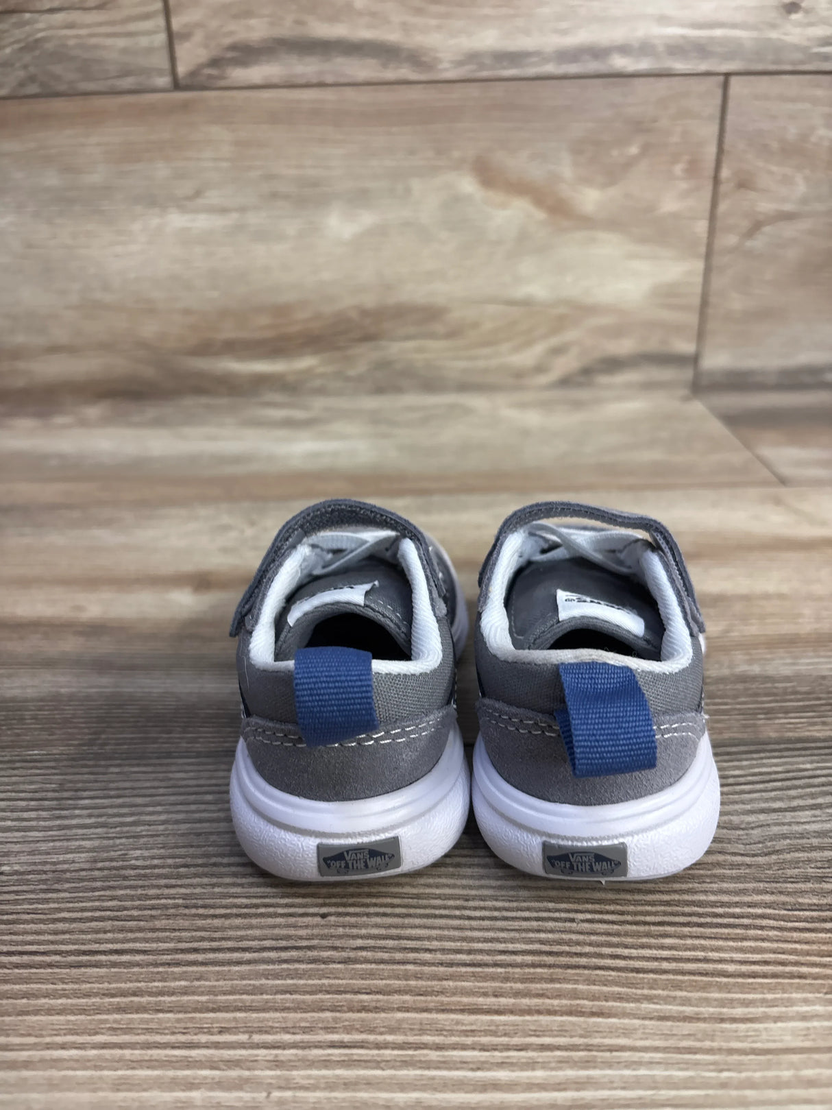 Vans Ultrarange 66 V Sneakers, Grey sz 5c