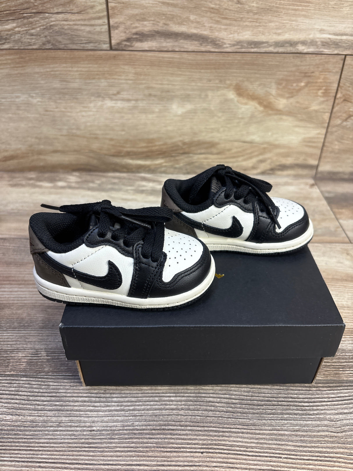 Jordan 1 Retro Low OG TD ' Black/Dark Mocha' Sneakers sz 4c