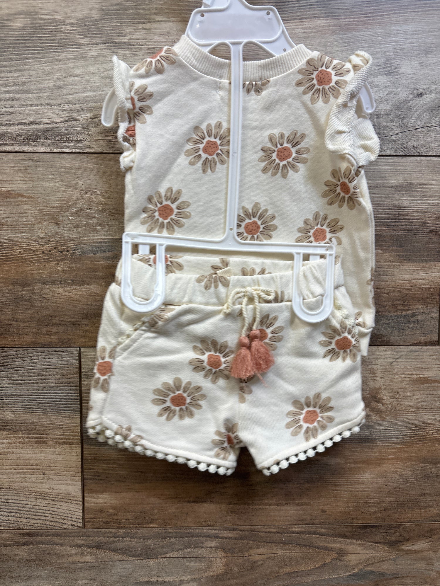 NWOT Rabbit + Bear Organic 2pc Sweatshirt Tank & Shorts Set Ivory sz 6/9m