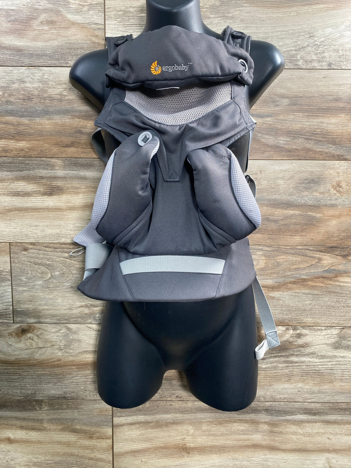 Ergobaby 360 Cool Air Breathable Mesh All Position Baby Carrier Carbon Gray 12-45lb