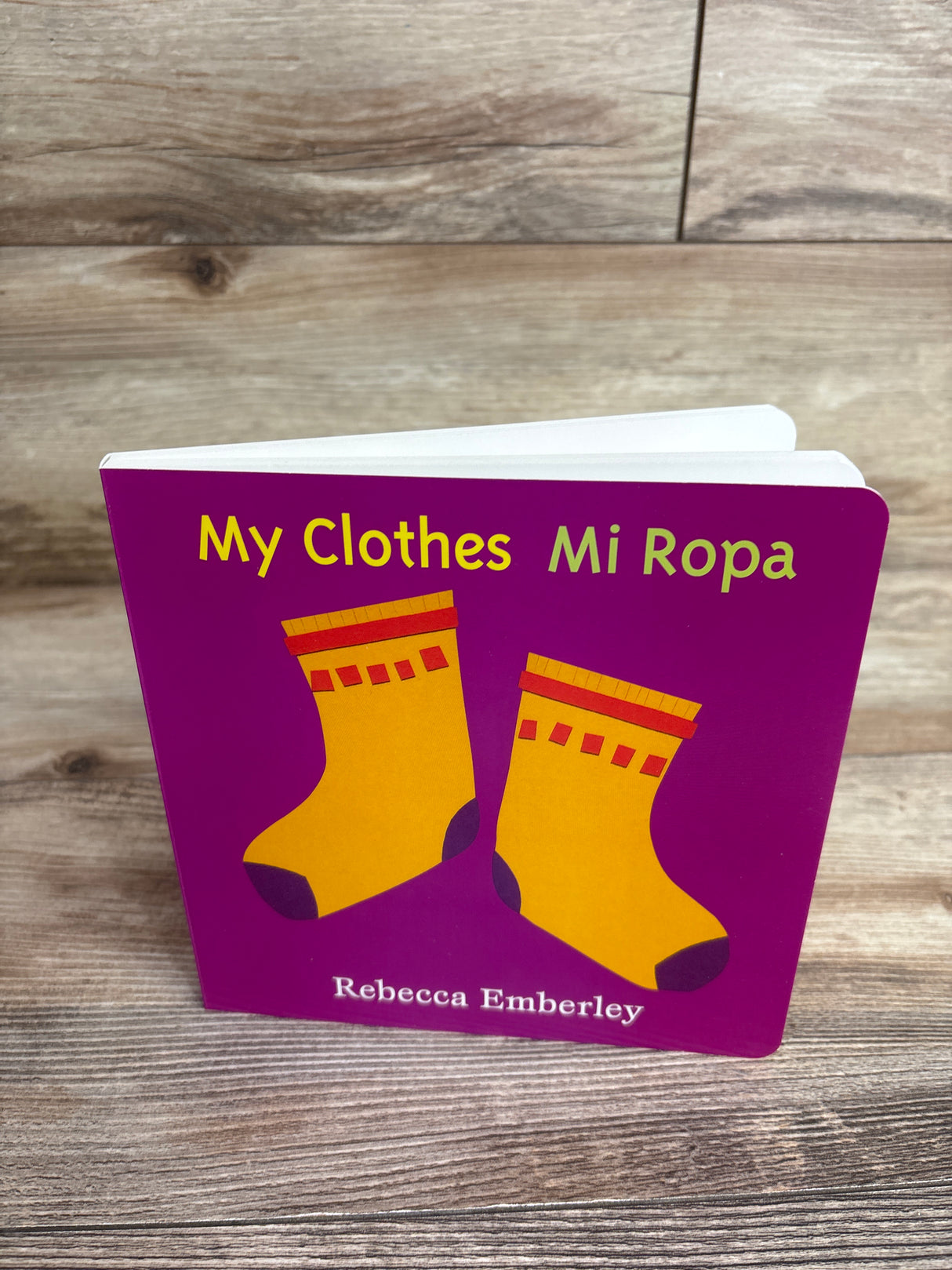 My Clothes / Mi Ropa Board Book