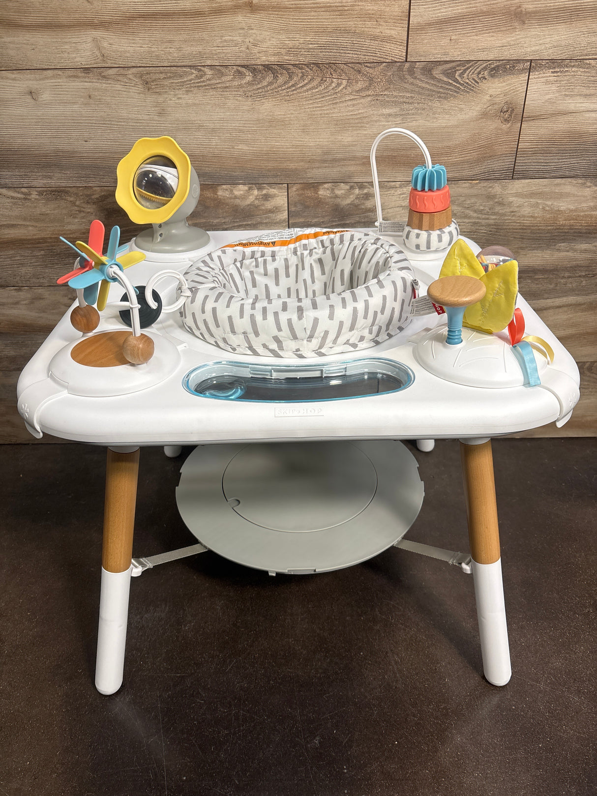 Skip Hop Discoverosity 3-Stage Activity Center & Play Table