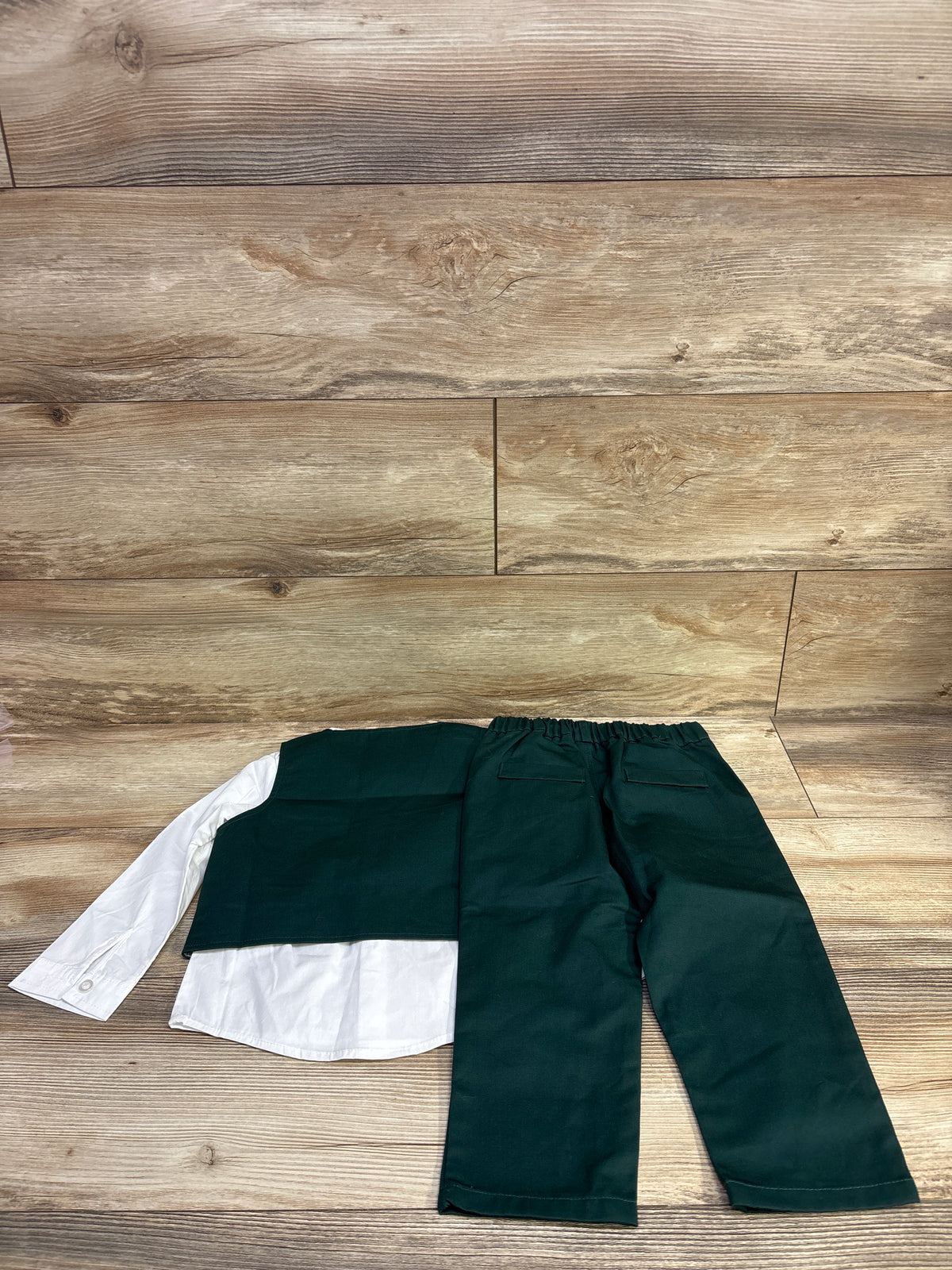 BOARNSEORL 3pc Vest Suit Set Green/White sz 3/4T