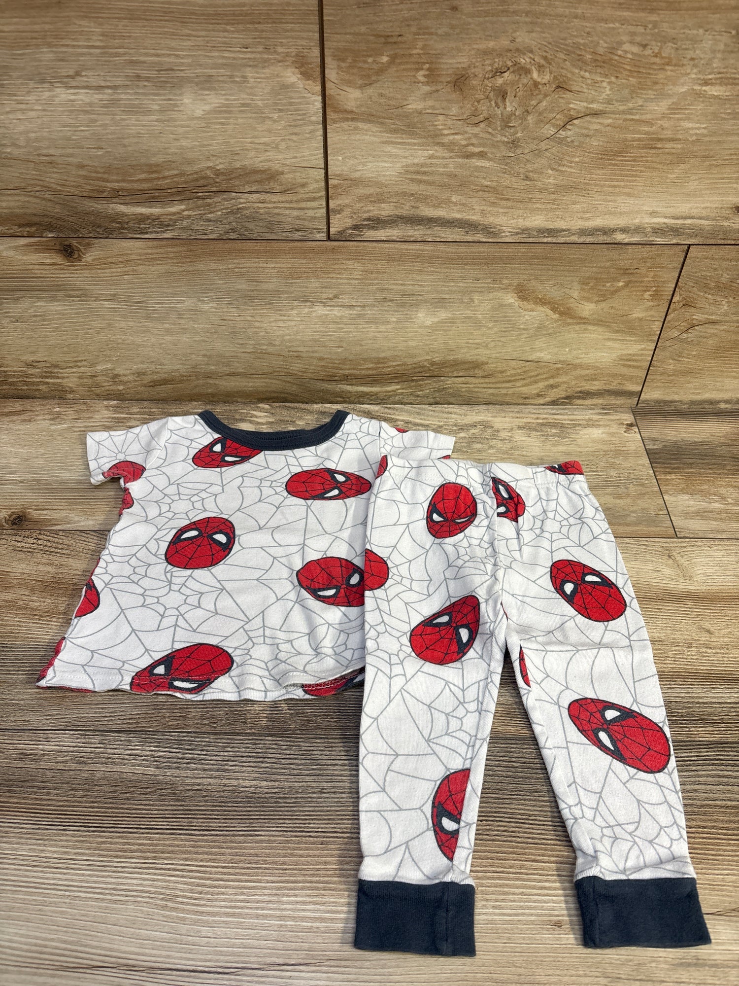 Marvel 2pc Spider Man Pajama Set White sz 2T