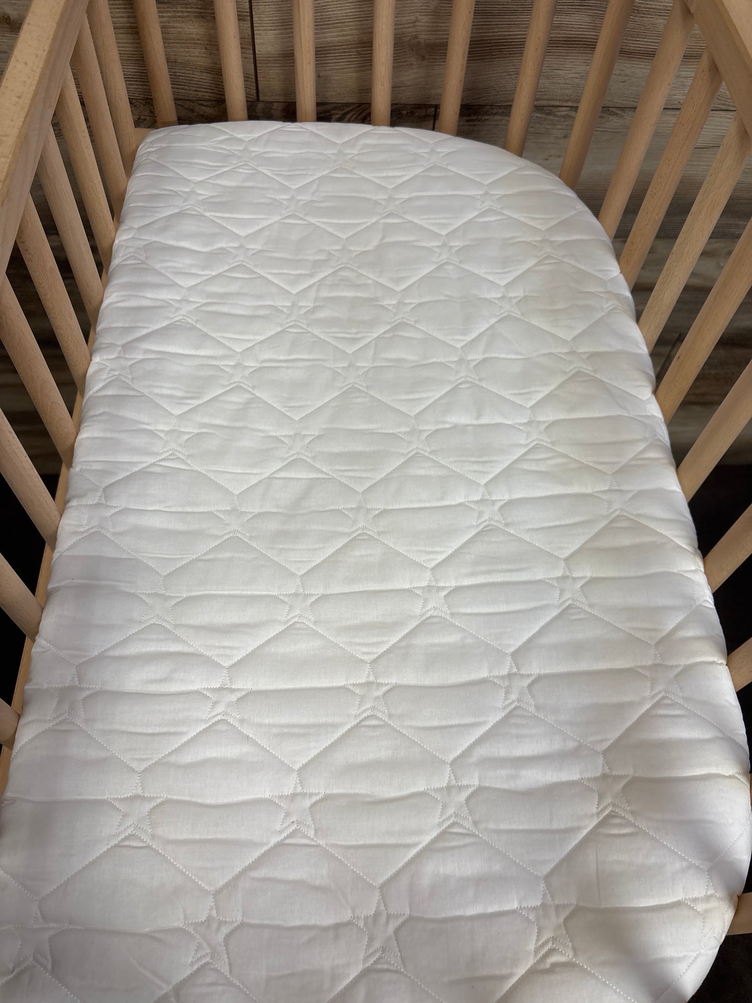 BabyBay Maxi Tall Wooden Bedside Sleeper Bassinet