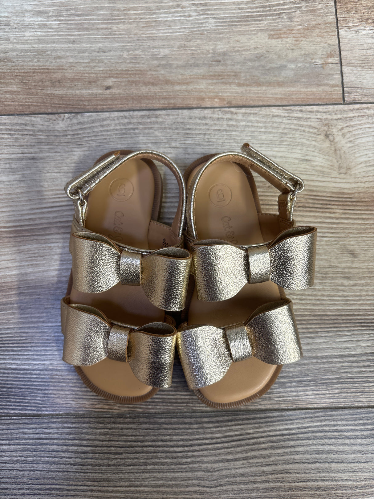Cat & Jack Ruby Bow Sandals Gold sz 6c