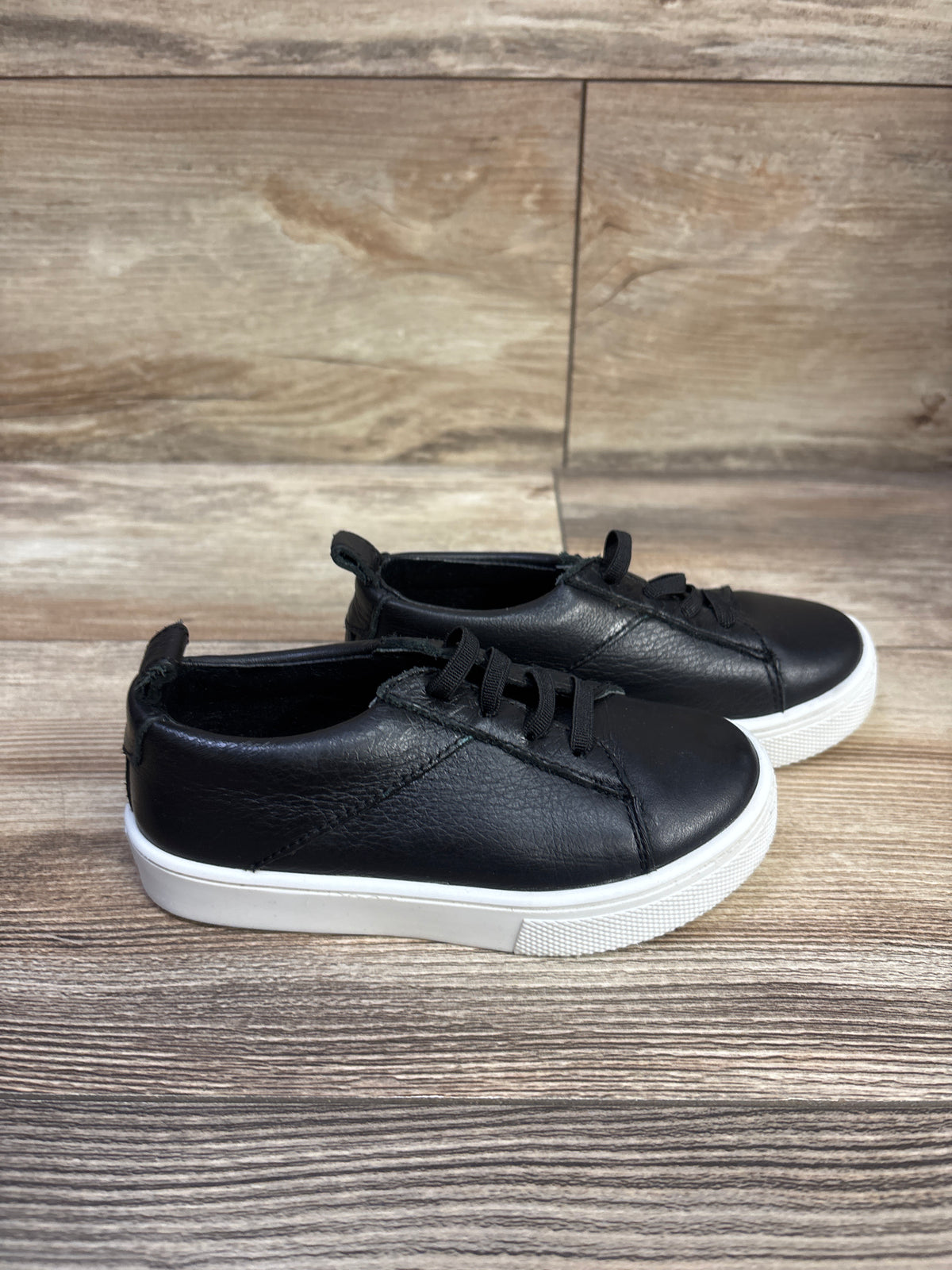 Freshly Picked Classic Lace-Up Sneakers in Ebony Black sz 8c