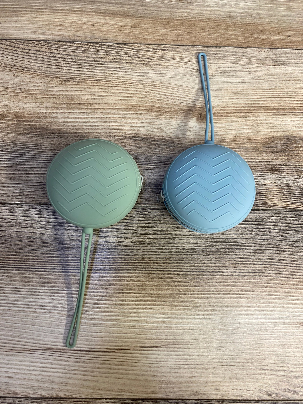 2 Pack Silicone Pacifier Holder Case - Me n Mommy To Be