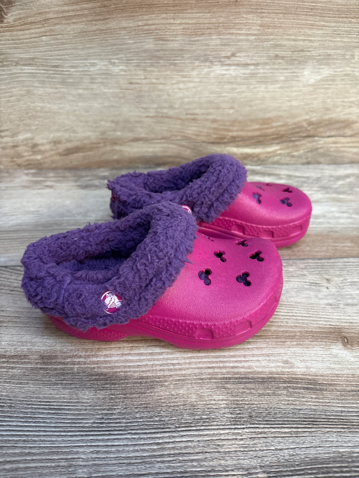 NEW Disney Crocs Classic Lined Clogs 'Mickey Mammoth', Pink sz 8/9c