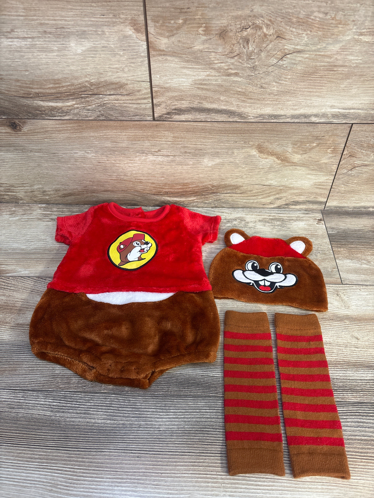 Buc-ees 3pc Beaver Romper, Hat, & Socks Costume Set Red sz 6m
