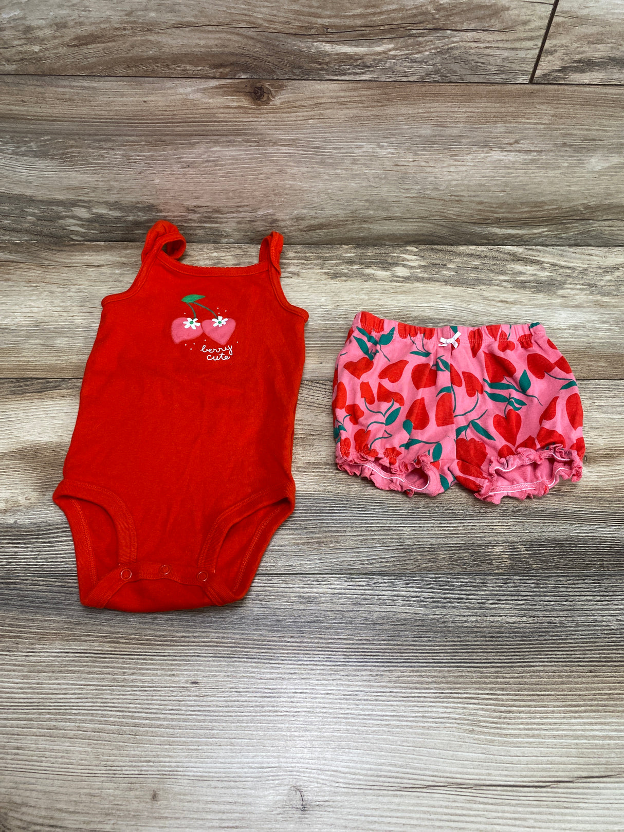 Carter's 2pc Berry Cute Bodysuit & Shorts Red sz 9m