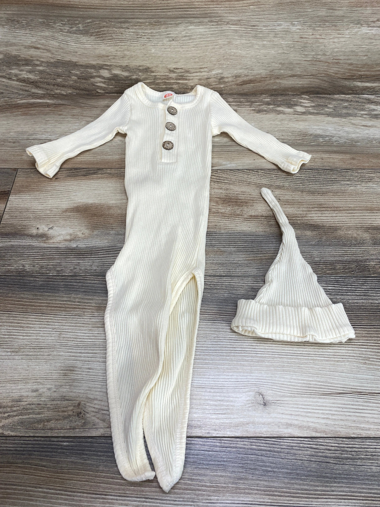 2pc Ribbed Knot Gown & Hat Cream sz 0-3m