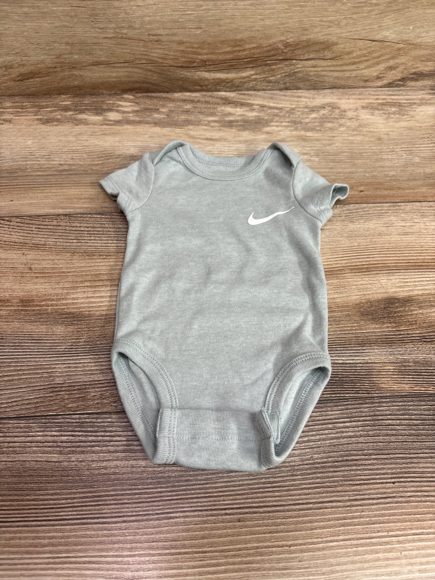 Nike Bodysuit Sage sz 3m
