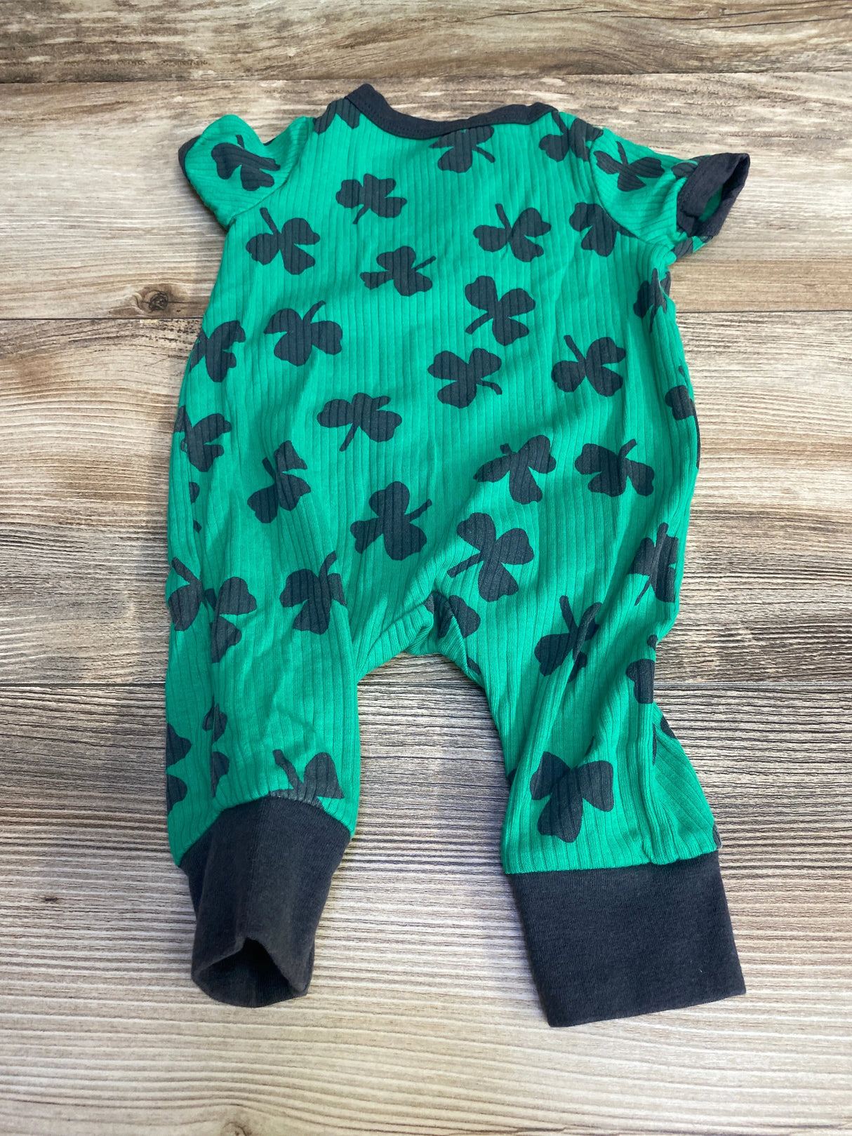 Cat & Jack Shamrock Henley Romper Green sz 0-3m - Me n Mommy To Be