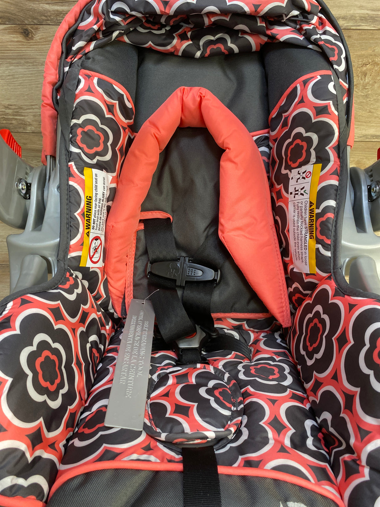 NEW Baby Trend Nexton Travel System in Coral Floral