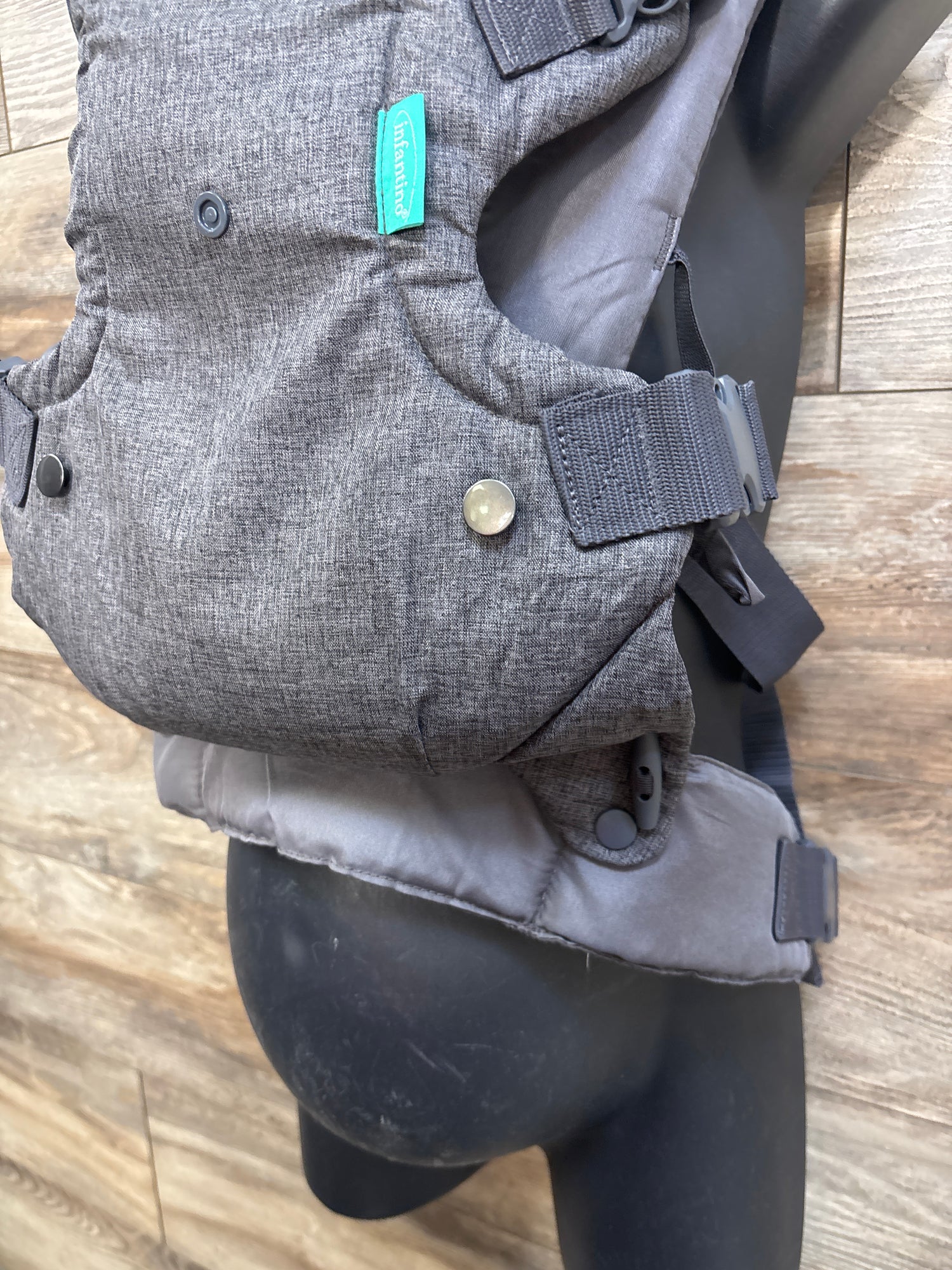 Infantino Flip 4-in-1 Convertible Baby Carrier Grey 8-32lbs