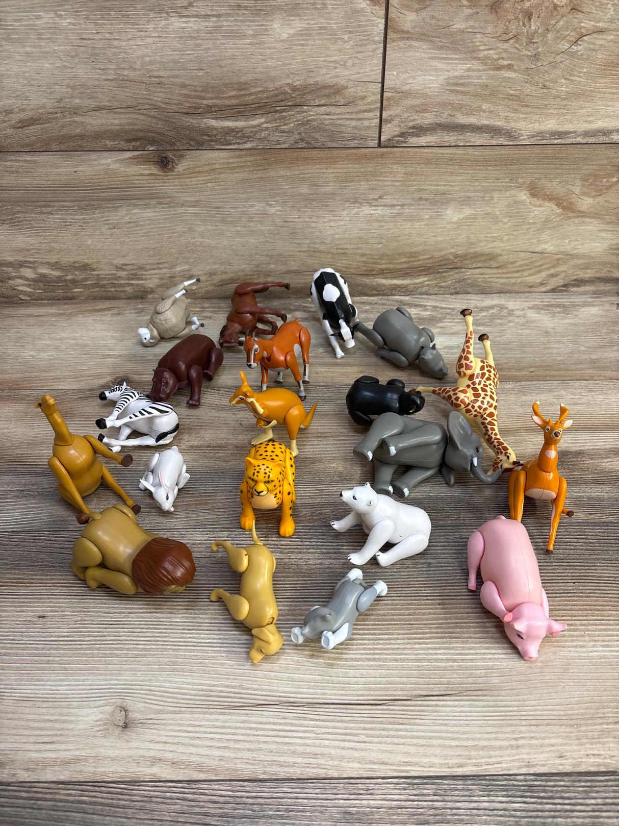 Beverly Hills Farm & Safari Animal Figurines Set of 20