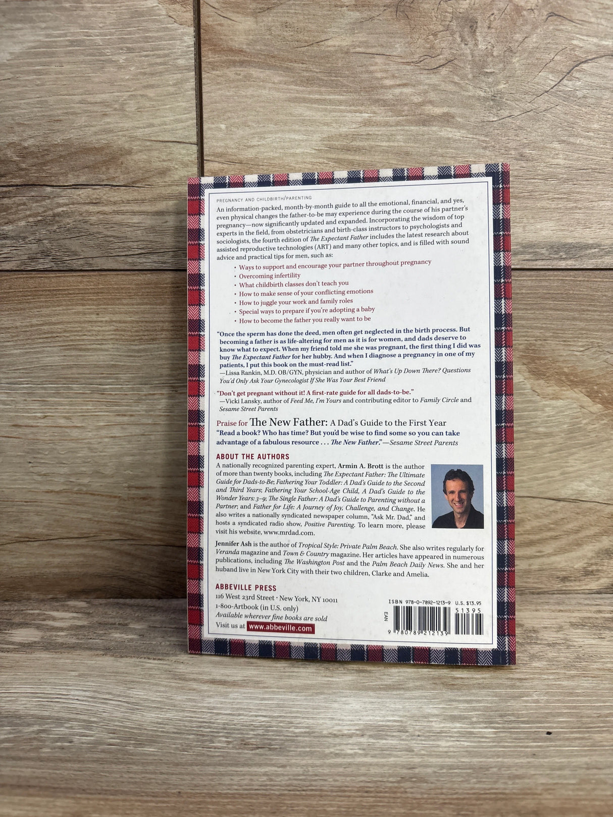 The Expectant Father: The Ultimate Guide for Dads-to-Be Paperback Book