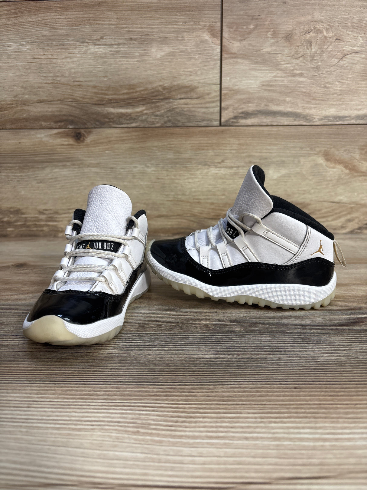 Air Jordan 11 Retro TD 'Gratitude/Defining Moments' Sneakers sz 10c