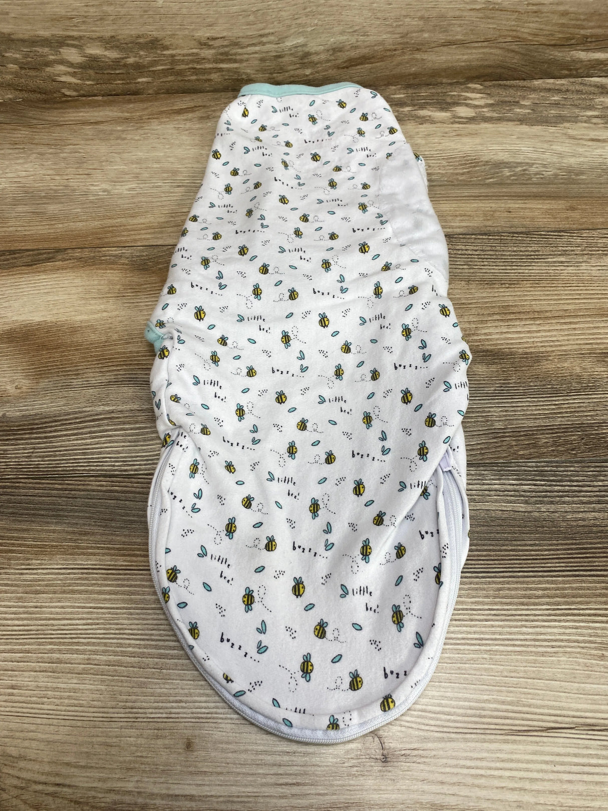 SwaddleMe Bee Print Swaddle Wrap White sz 0-3m