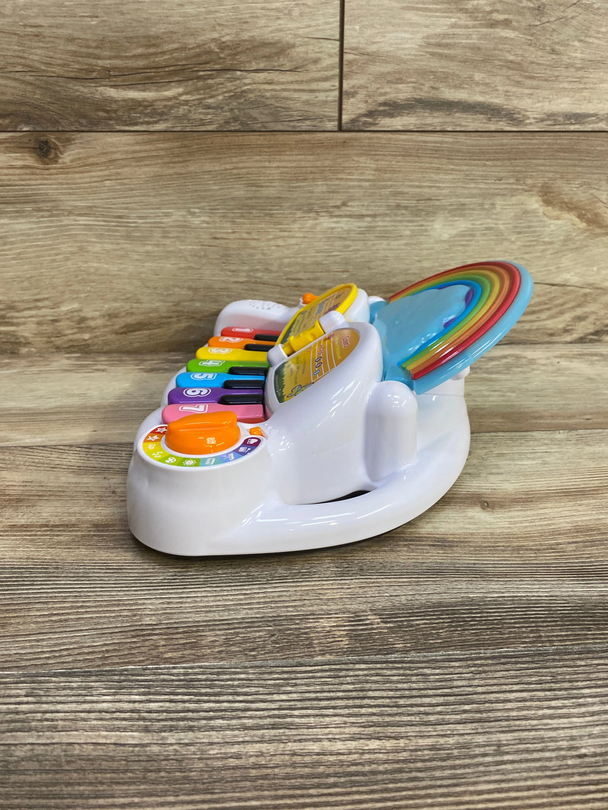 LeapFrog Learn and Groove Rainbow Lights Piano - Me n Mommy To Be