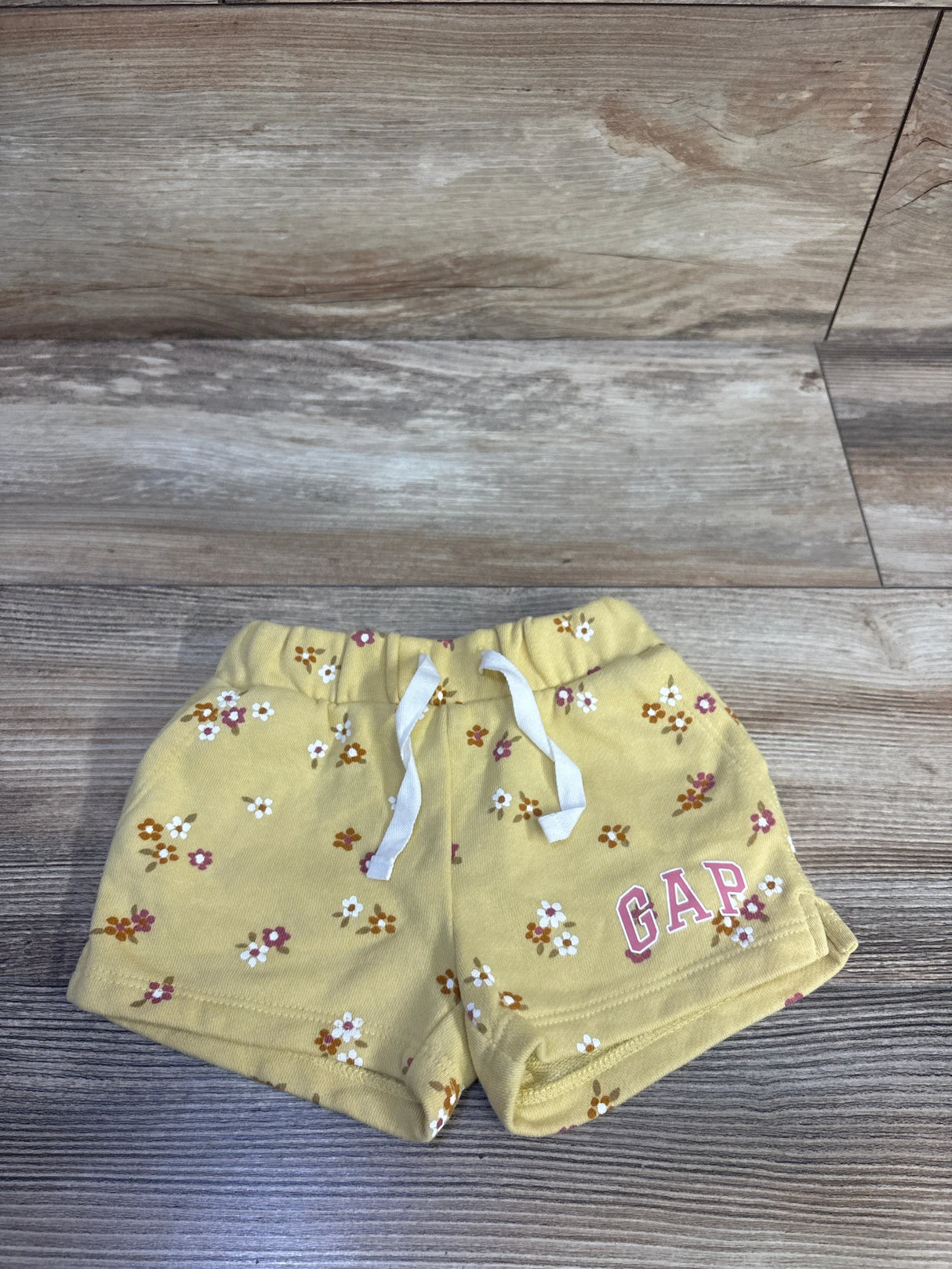 Baby Gap Drawstring Shorts Yellow sz 3-6m
