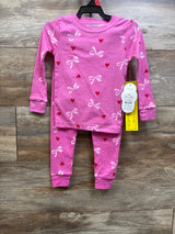 Pink Me n Mommy To Be 2-piece pajama set for toddlers with white bows and red hearts pattern.