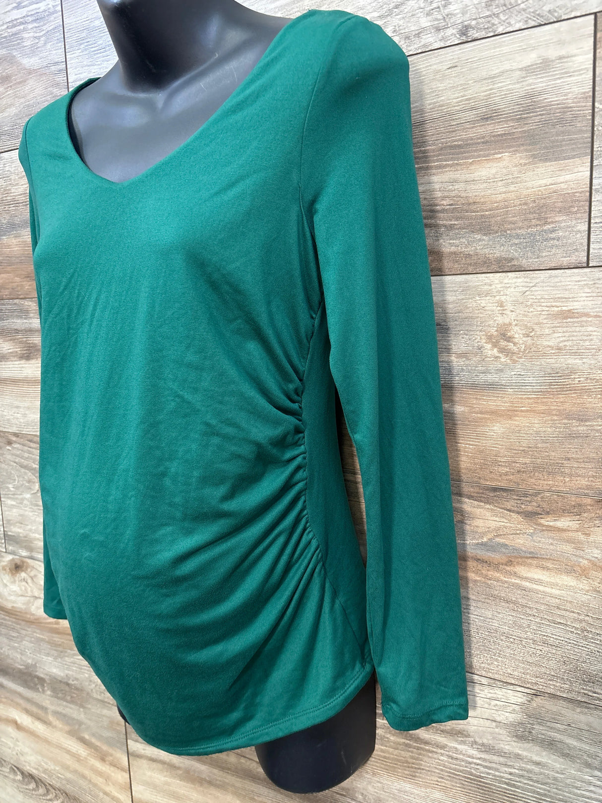 Heart Hips Long Sleeve Ruched Maternity Shirt Green sz Medium