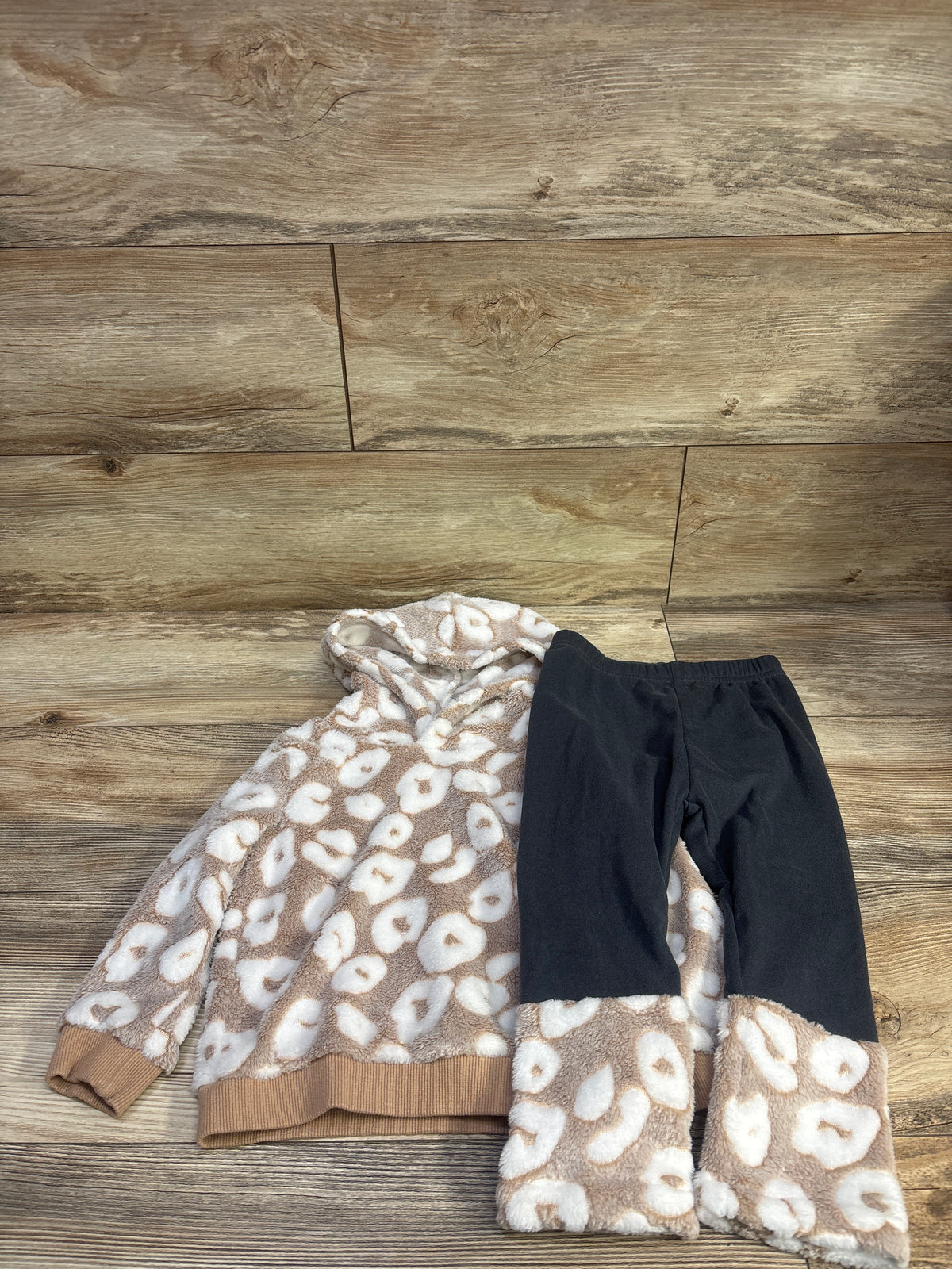 Plush 2pc Pullover Sweatshirt & Pants Set Tan sz 2-3T