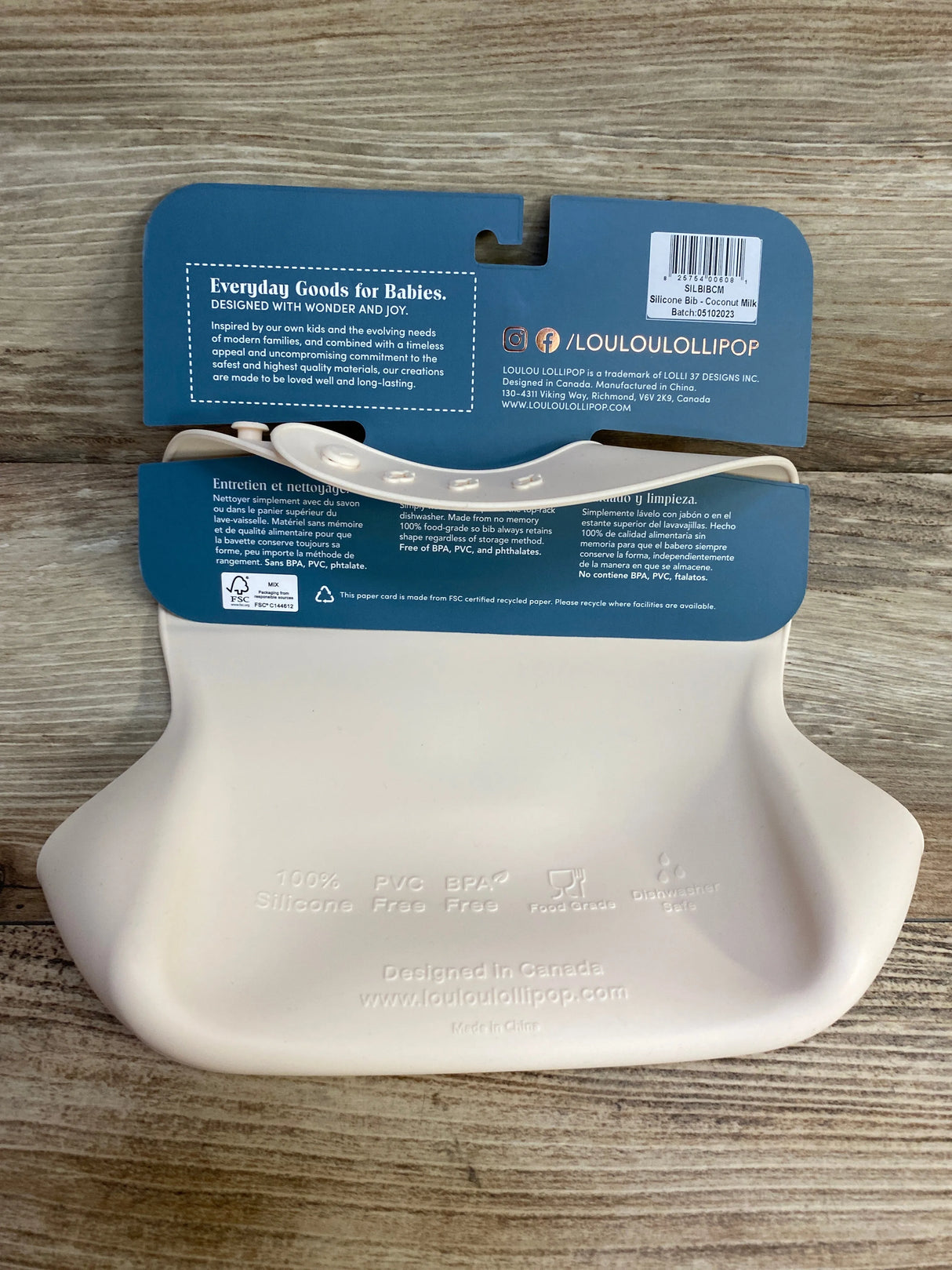 NEW LouLou Lollipop Silicone Bib in Coconut Milk