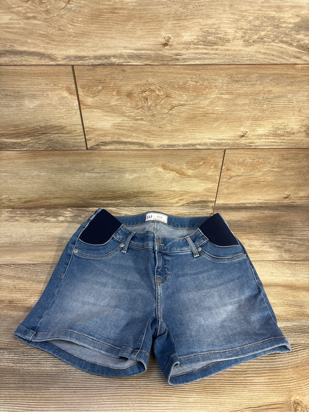 NEW Gap Maternity 4" Inset Panel Denim Shorts Medium Wash Blue sz 29/8 Medium