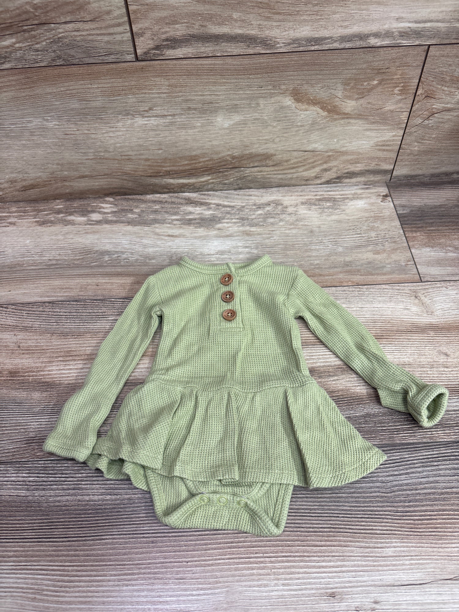 Posh P. Bamboo Waffle Knit Long Sleeve Henley Twirl Skirt Bodysuit Green sz 0-3m