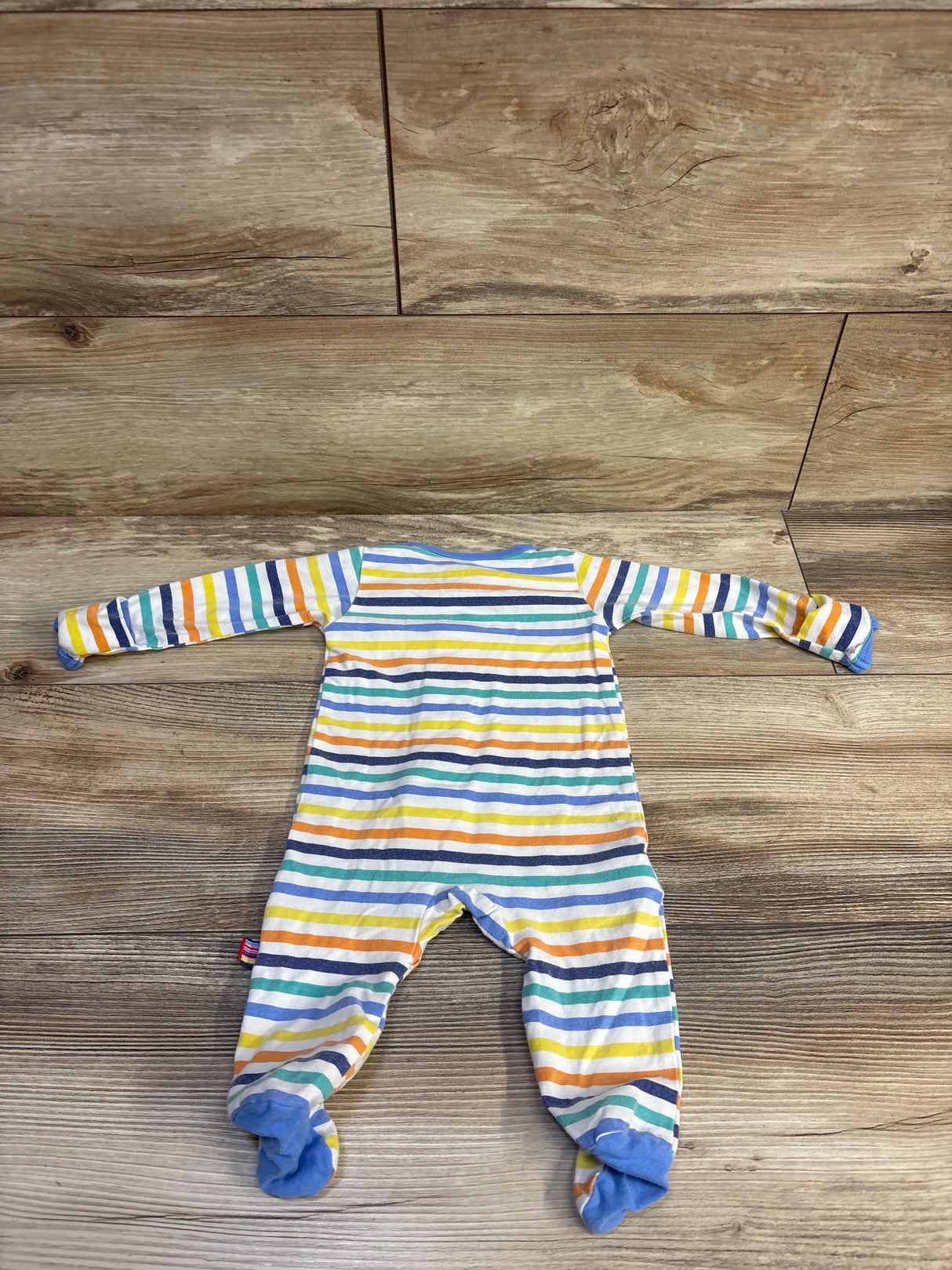 Magnetic Me CloudStretch Footie in Striped White sz 0-3m
