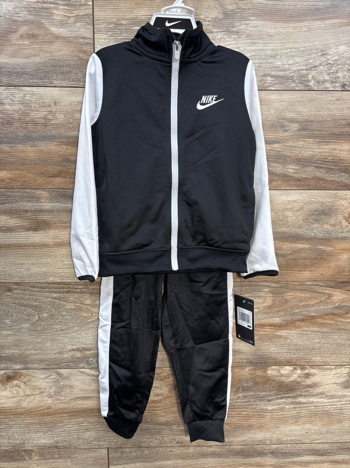 NEW Nike 2pc Tracksuit Set Black sz 4T