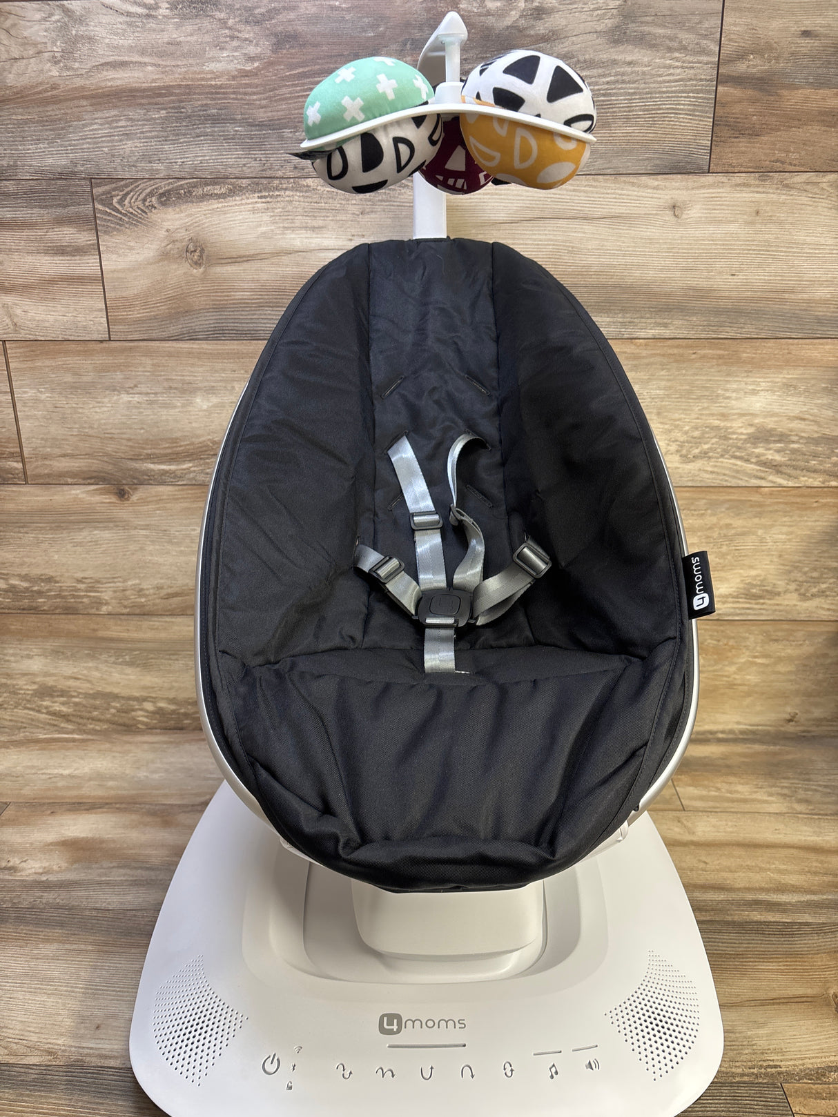 4moms mamaRoo Multi-Motion Baby Swing Smart Connectivity in Black