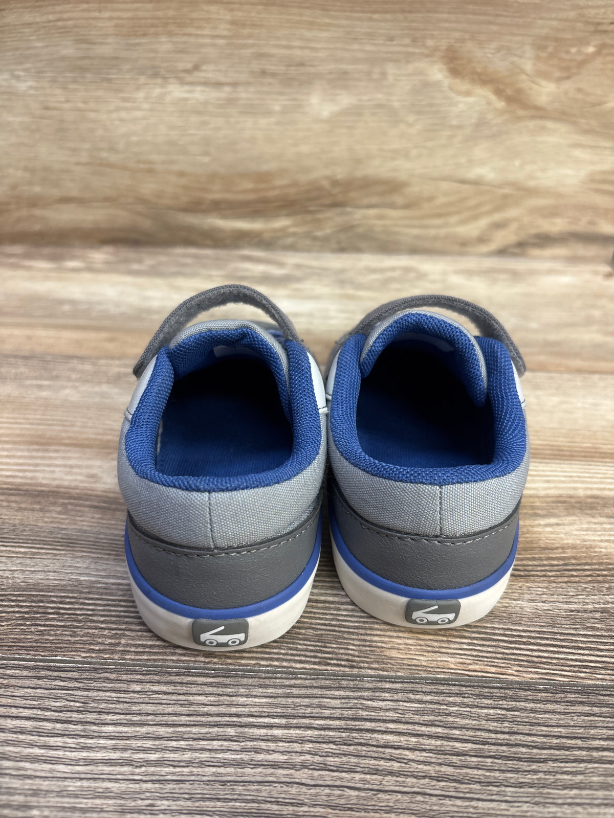 See Kai Run Rory Sneakers Grey sz 10c