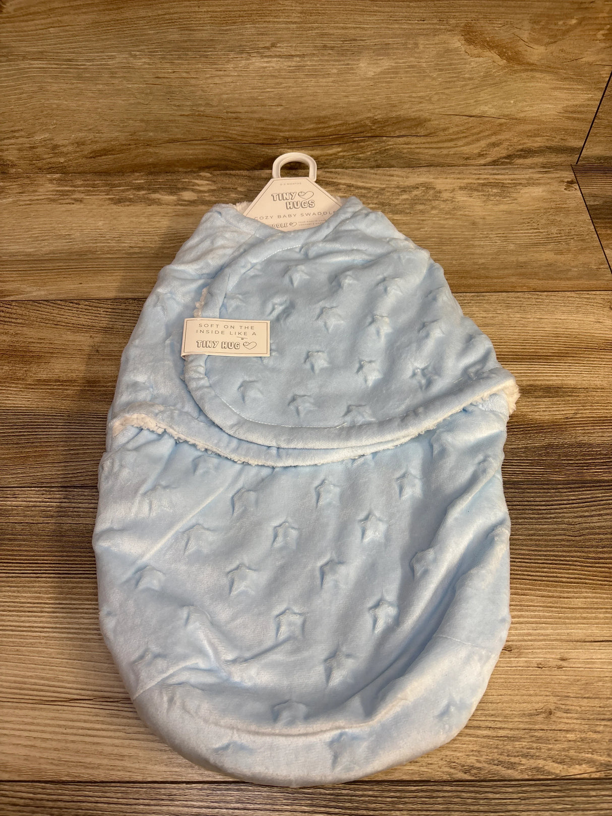 NEW Tiny Hugs Star Print Plush Swaddle Wrap Blue sz 0-3m