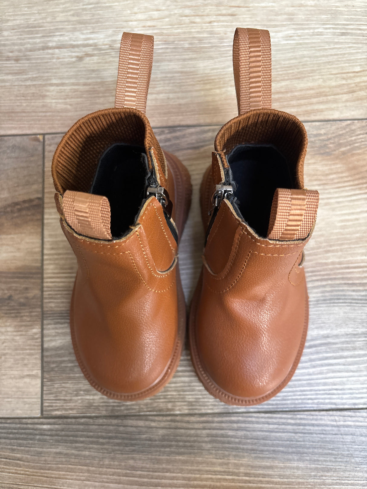 Faux Leather Mid Calf Boots Brown sz 5c