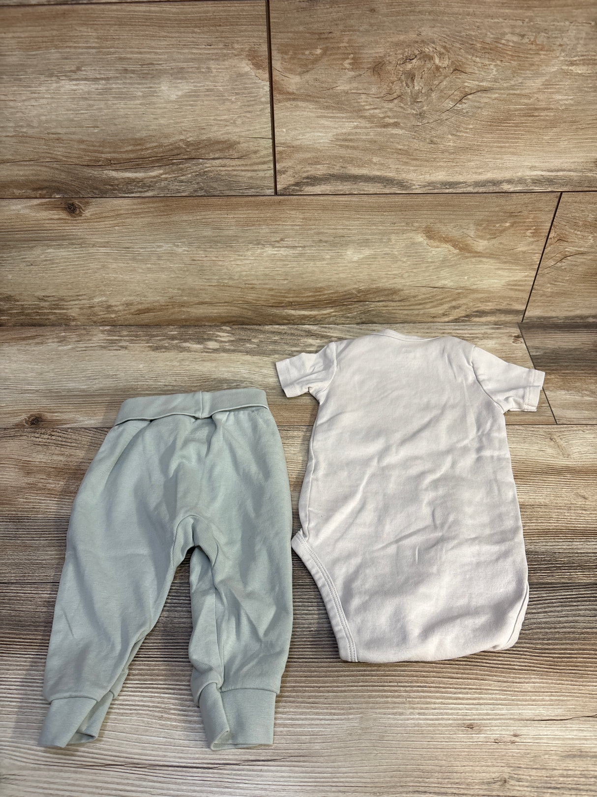 H&M 2pc Panta Bodysuit & Foldover Pants Set Beige sz 12m
