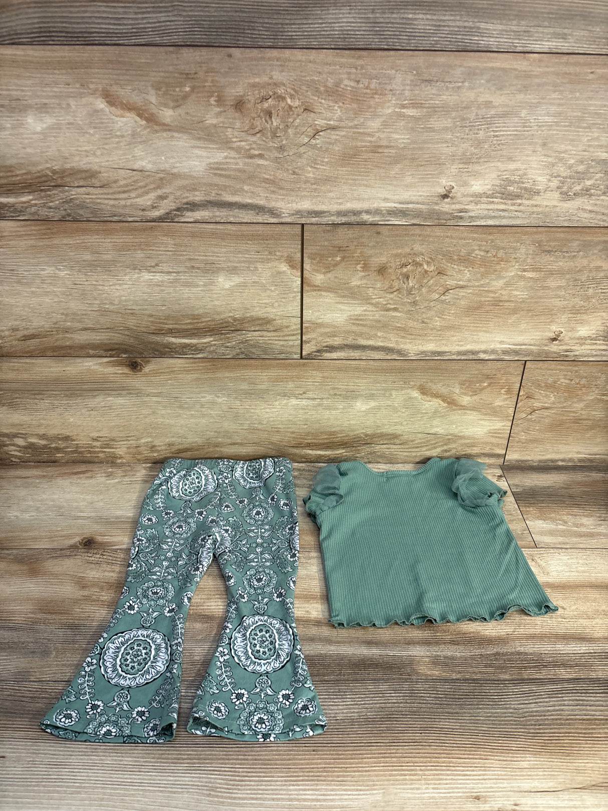 Btween 2pc Ribbed Shirt & Floral Bell Bottoms Green sz 18m