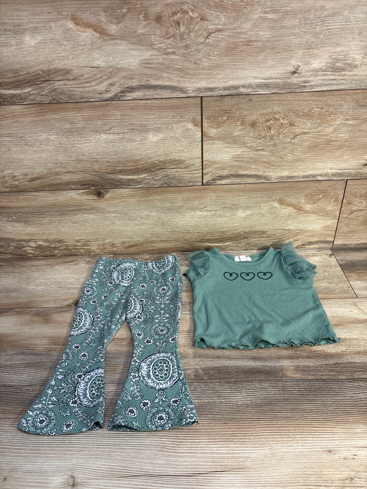 Btween 2pc Ribbed Shirt & Floral Bell Bottoms Green sz 18m