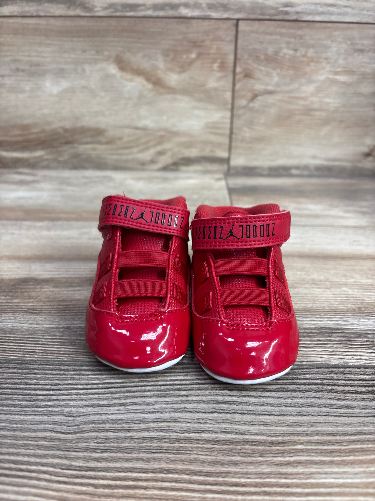 Air Jordan 11 Retro 'Win Like 96' Sneakers sz 3c