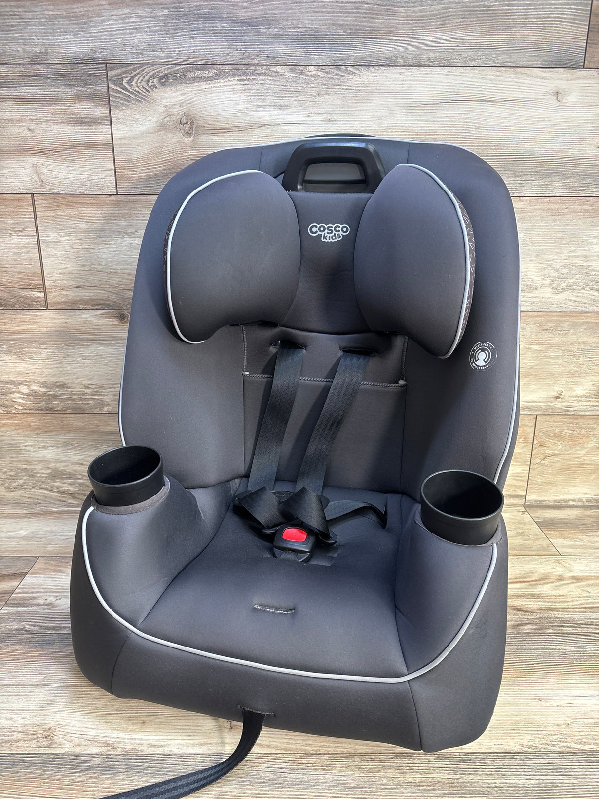 Cosco Easy Elite Slim All-in-One Convertible Car Seat in Grey Glyphs