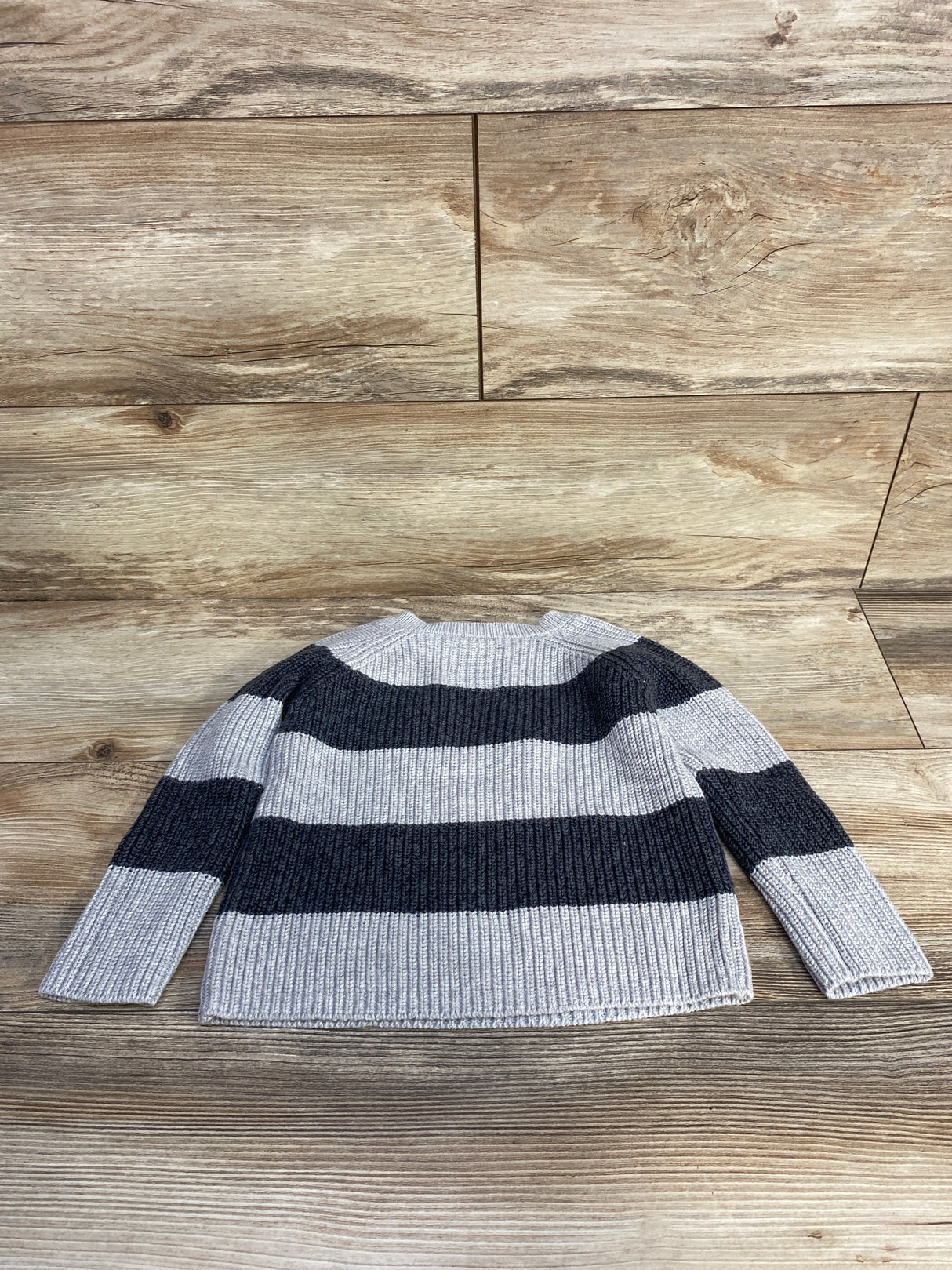 OshKosh Chunky Knit Sweater Grey sz 3T
