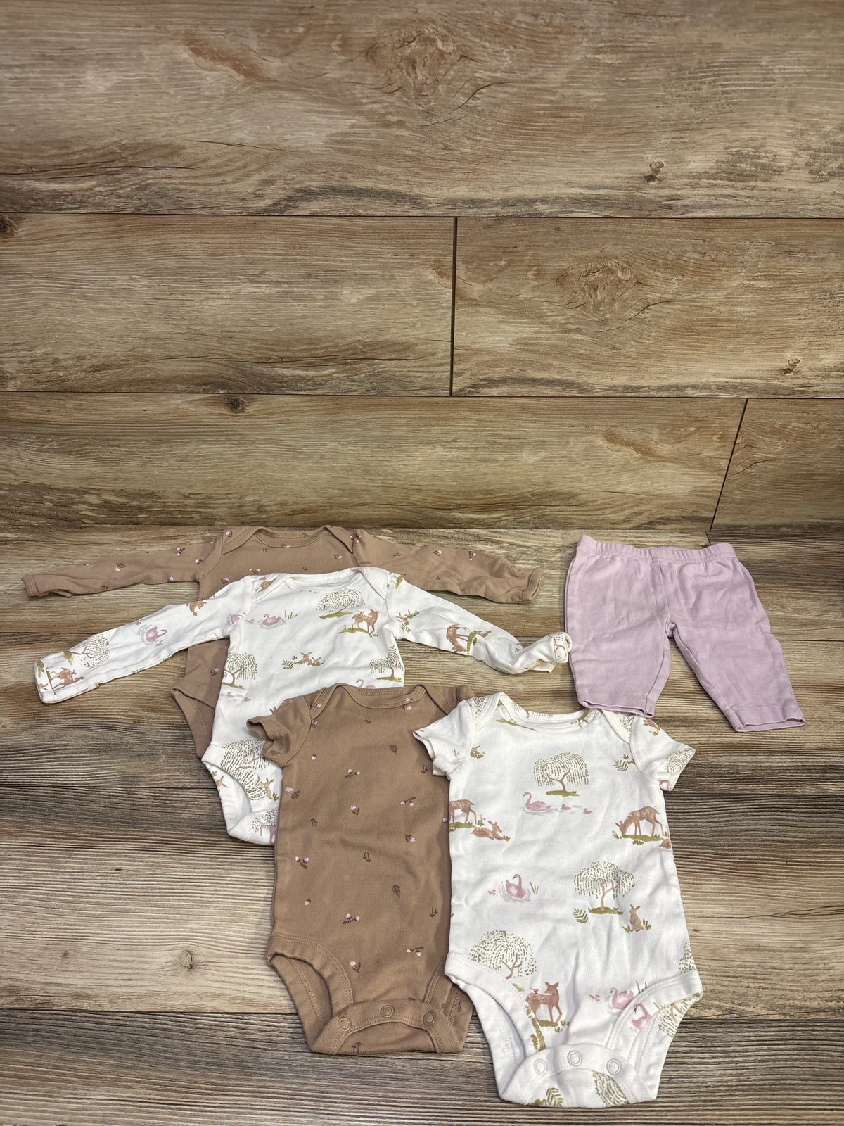 Just One You 5pc Bodysuit & Pant Set White sz 3m