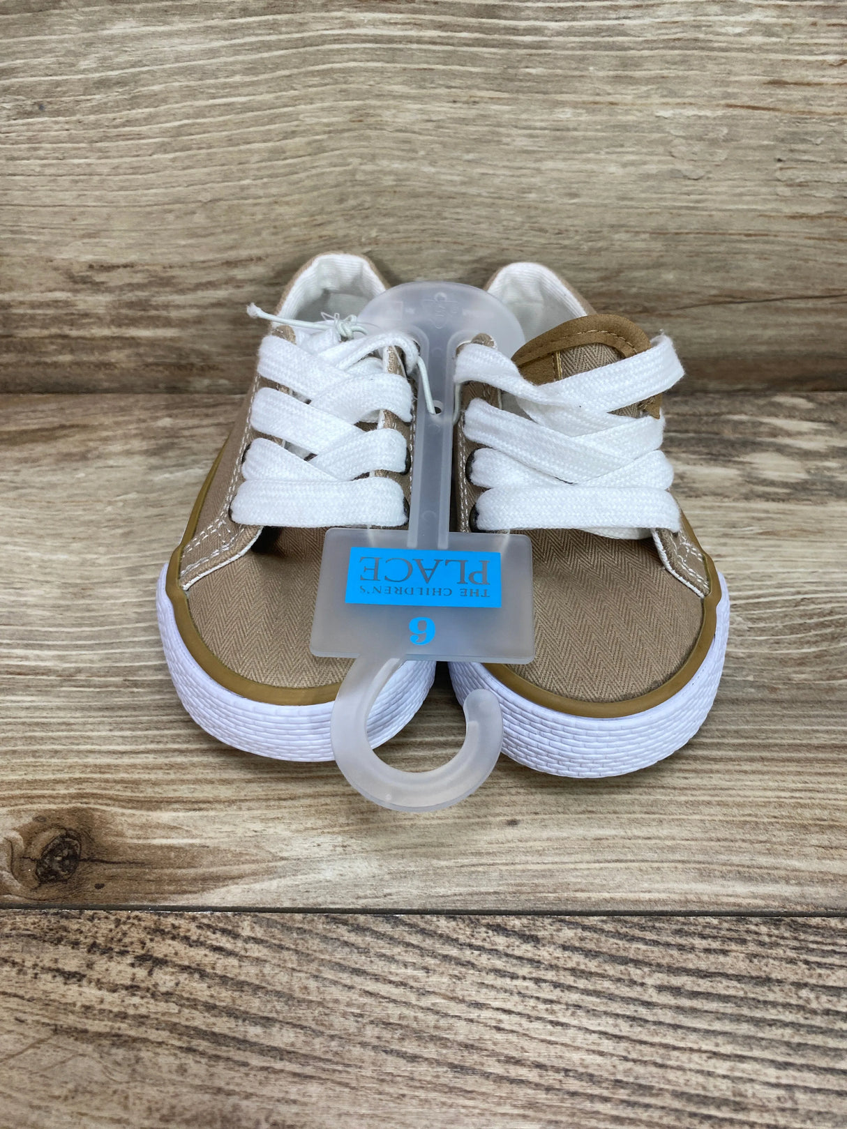 NEW The Children's Place Boys Canvas Low Top Sneakers Tan Sz 6c