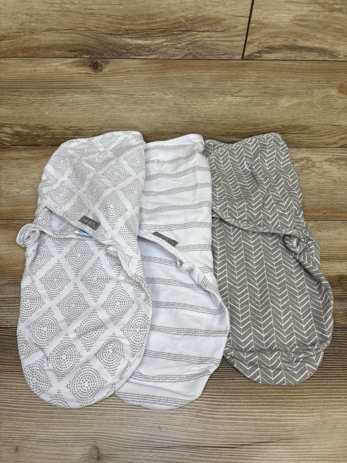 SwaddleMe by Ingenuity 3pk Swaddle Wraps White sz 0-3m
